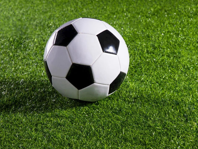 新浪足彩比分足球即时比分应用界面展示